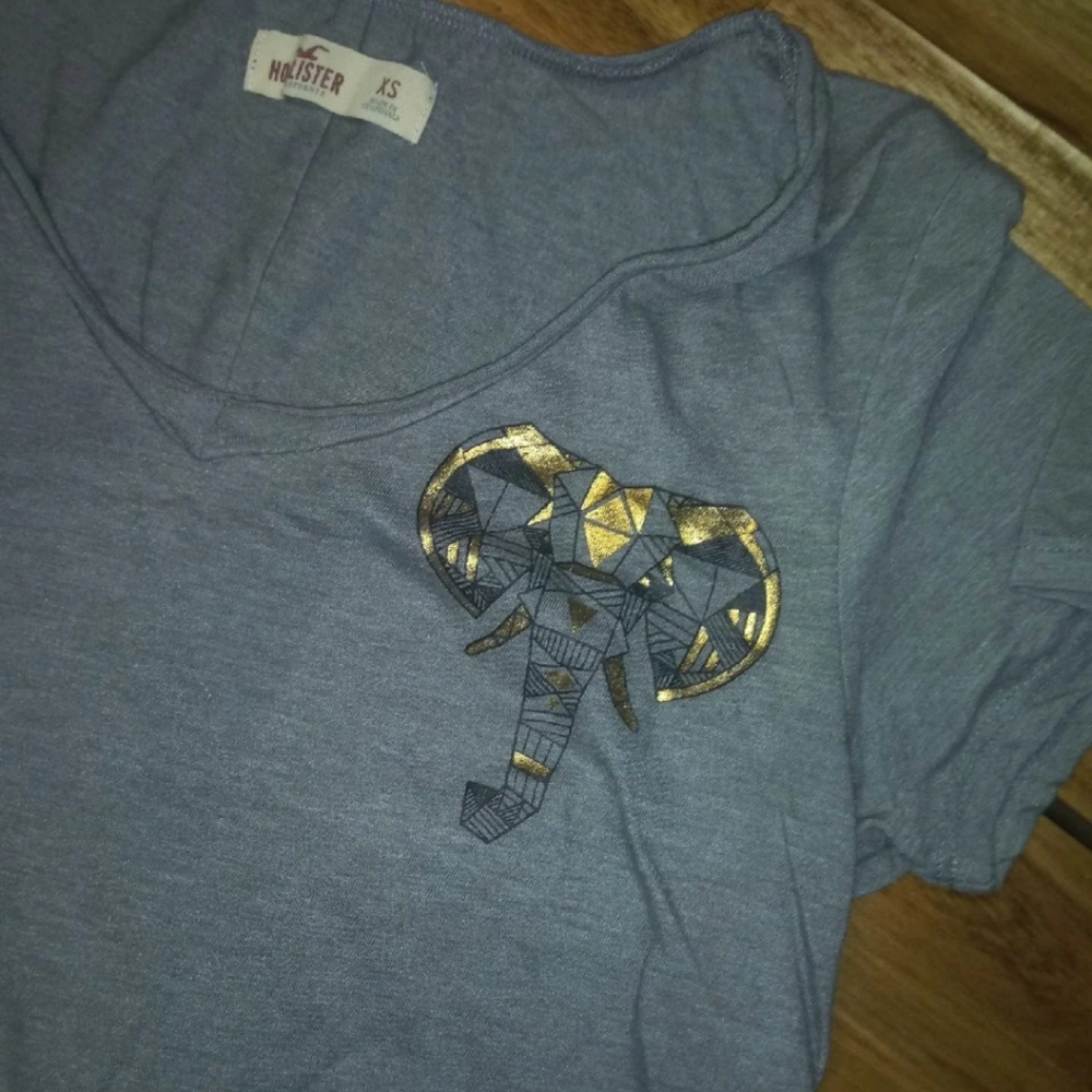 Shirt - Picture 2 of 3